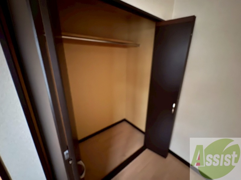 収納　寝室の収納です。部屋がすっきり片付きます。