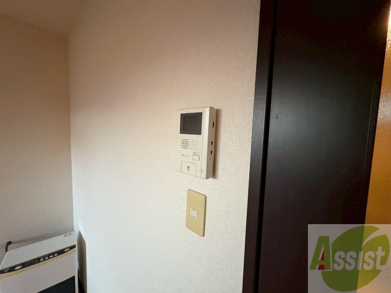 セキュリティ　ＴＶモニター付インターホンです。来客者の顔が見えるので安心！