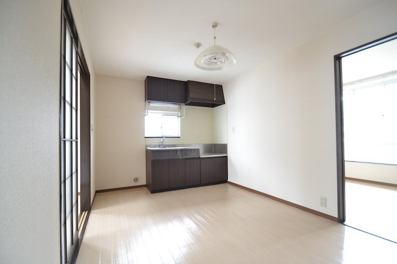 居室・リビング　フローリング仕様の綺麗なお部屋♪