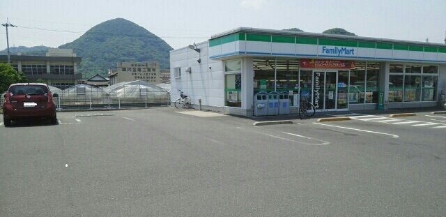 コンビニ　ファミリーマート御厩店さん（コンビニ）まで600m
