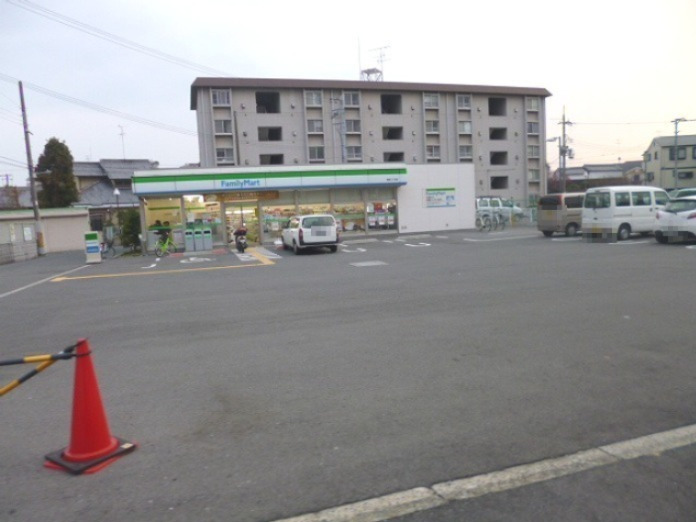 コンビニ　ファミリーマート 菅原二丁目店（コンビニ）まで273m