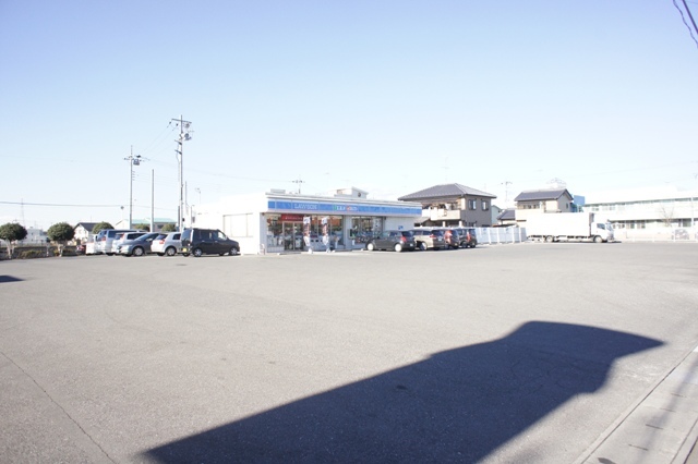 コンビニ　ローソン（コンビニ）まで500m