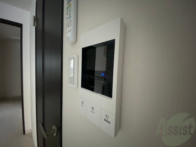 セキュリティ　ＴＶモニター付インターホンです。来客者の顔が見えるので安心！