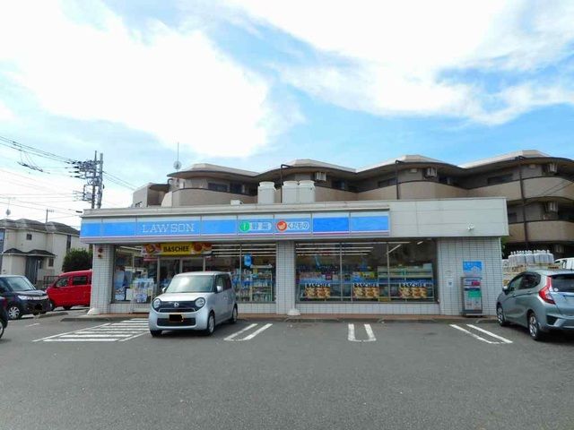 コンビニ　LAWSON（コンビニ）まで300m