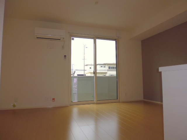 居室・リビング　13.5帖