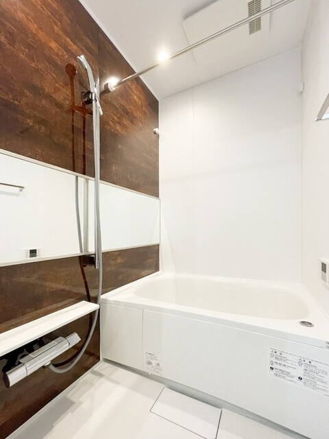 バス・シャワールーム　浴室