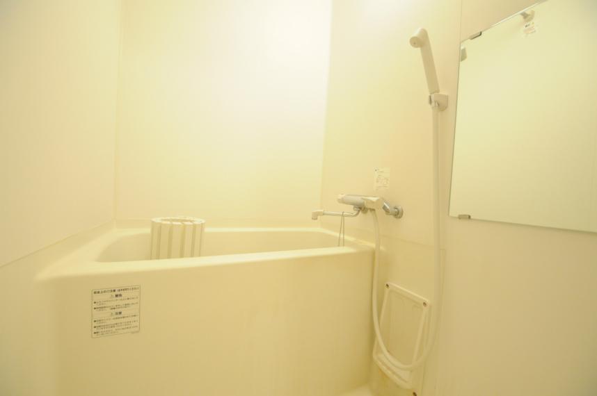 バス・シャワールーム　バスルーム