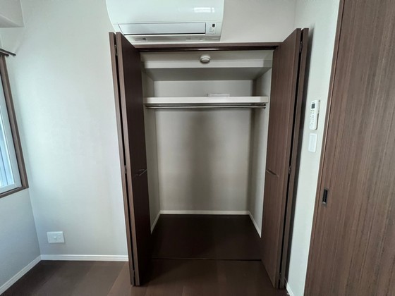 収納　※別号室の写真です。