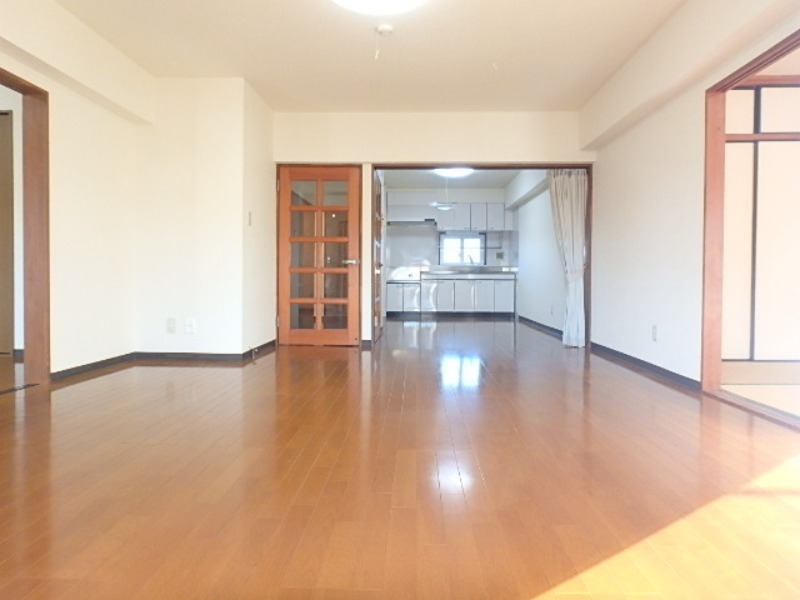 居室・リビング　図面と現状に相違がある場合には現状を優先