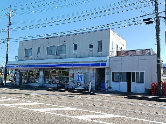 コンビニ　ローソン（コンビニ）まで750m