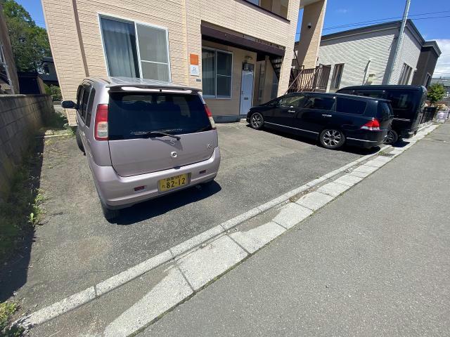 駐車場　駐車場