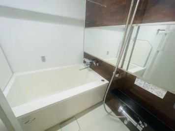 バス・シャワールーム　バス