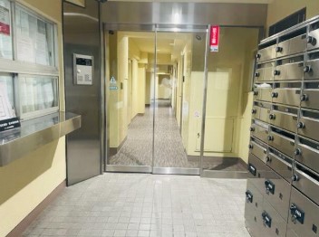 エントランス　エントランス