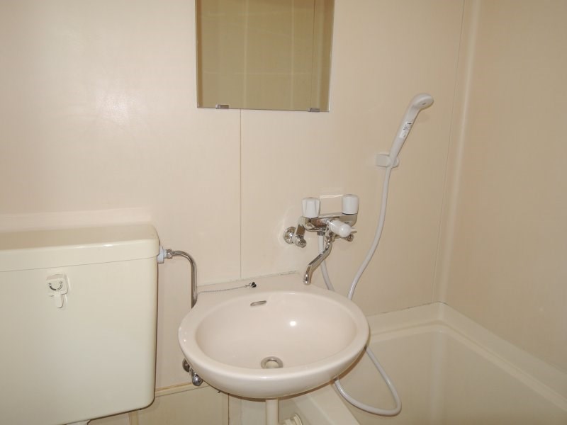 洗面設備　浴室内洗面