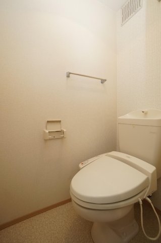 トイレ　温水洗浄暖房便座