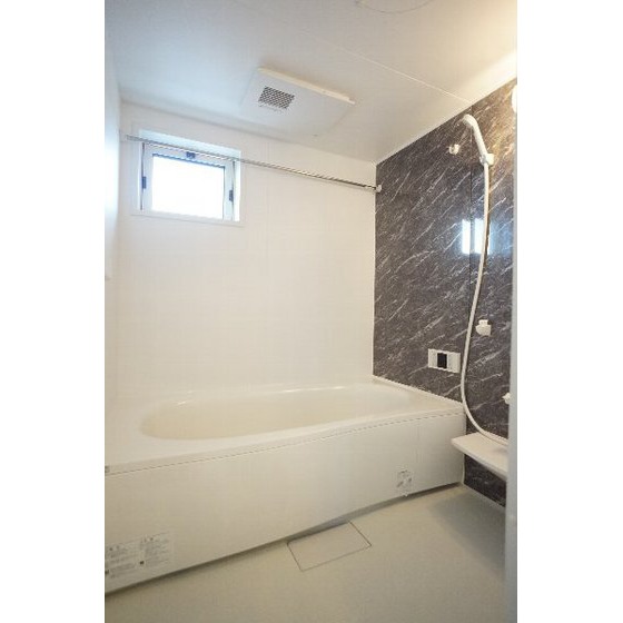 バス・シャワールーム　追い焚き、浴室乾燥機付き