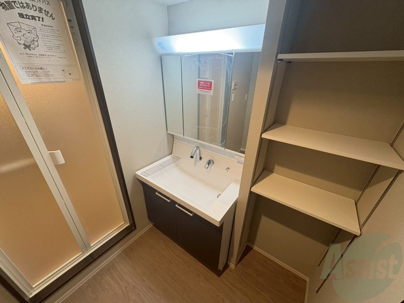 洗面設備　シャンプードレッサーで身支度もラクラクです！