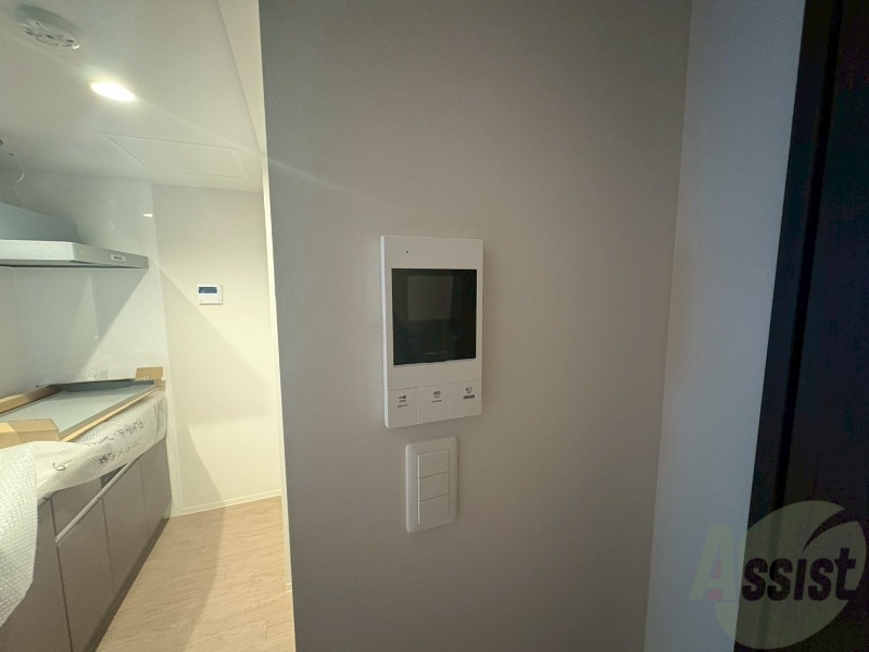 セキュリティ　ＴＶモニター付インターホンです。来客者の顔が見えるので安心！