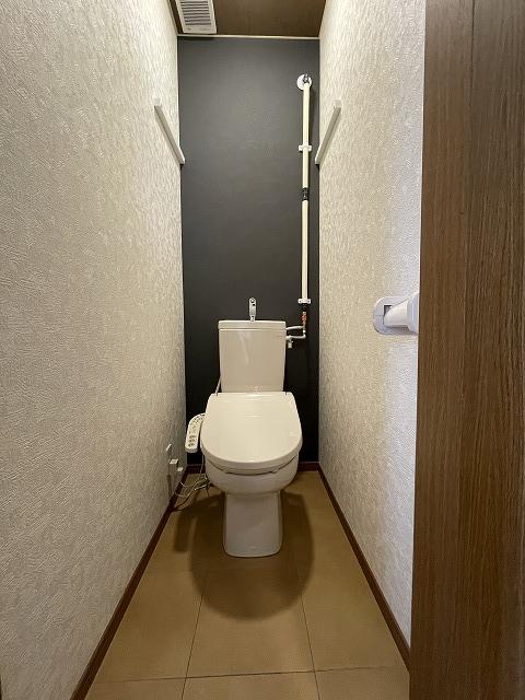 トイレ　トイレ