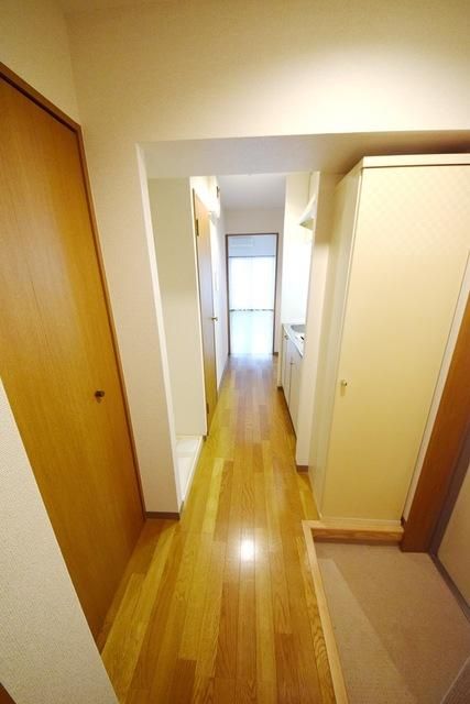その他　★玄関から廊下★