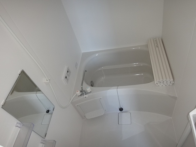 バス・シャワールーム　モデル写真