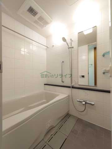 バス・シャワールーム　※参考写真です。同じ間取りの別部屋になります。