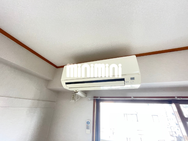 その他設備　嬉しいエアコン付きのお部屋。