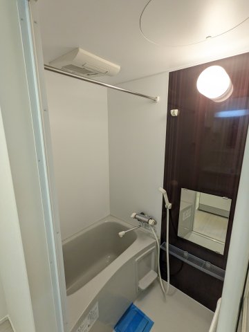 バス・シャワールーム　105号室