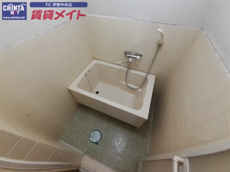 バス・シャワールーム　同物件別室の写真です
