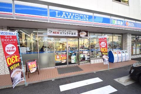 コンビニ　ローソン北区清水一丁目店（コンビニ）まで806m