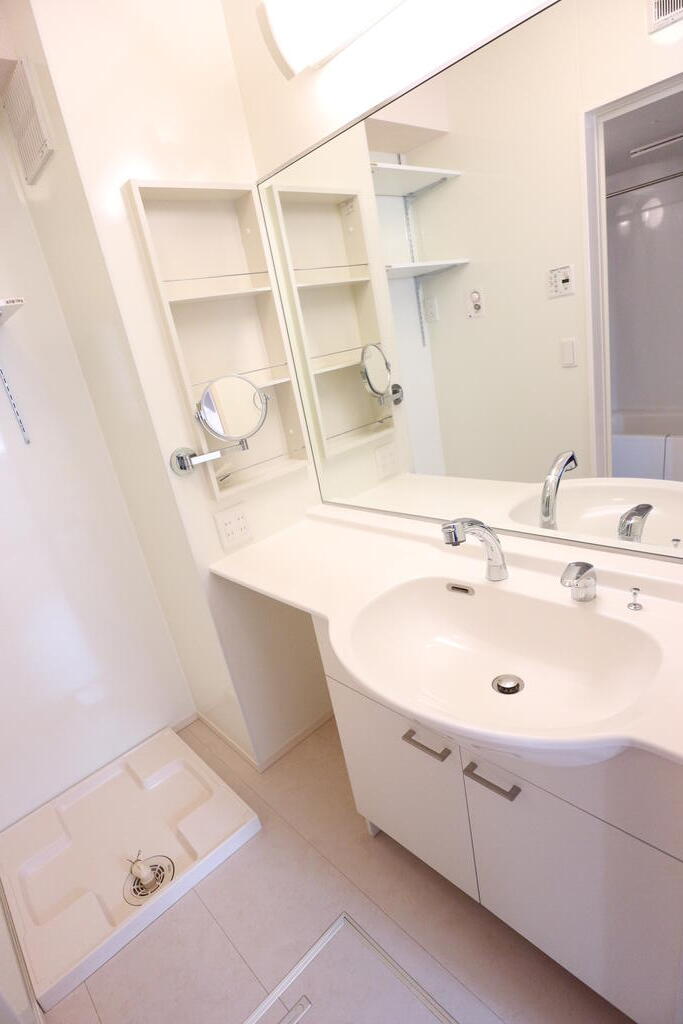 洗面設備　※他号室参考写真