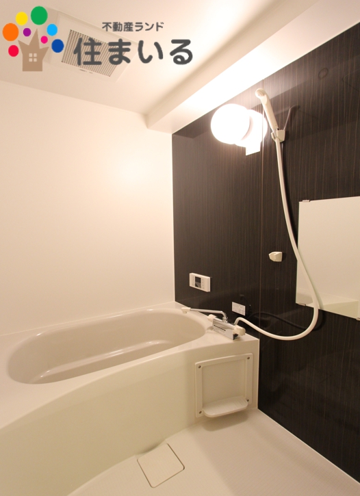 バス・シャワールーム　※同物件の参考写真となります。