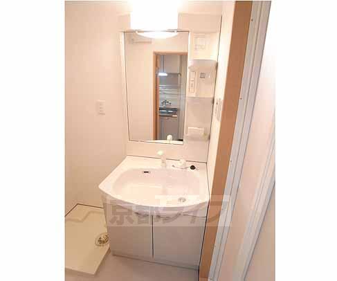 洗面設備　シャンプードレッサー付き