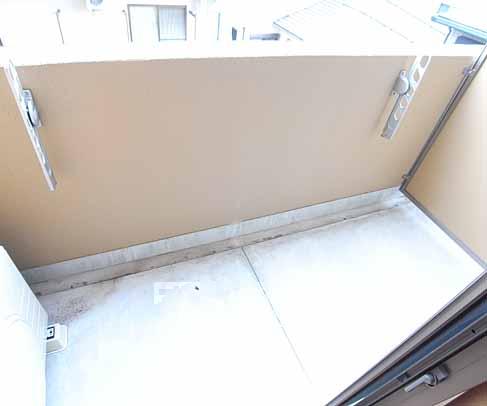 バルコニー　ベランダも広々