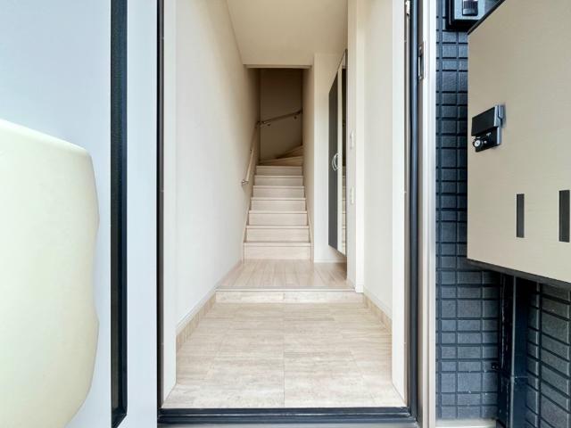 玄関　玄関（イメージ）
