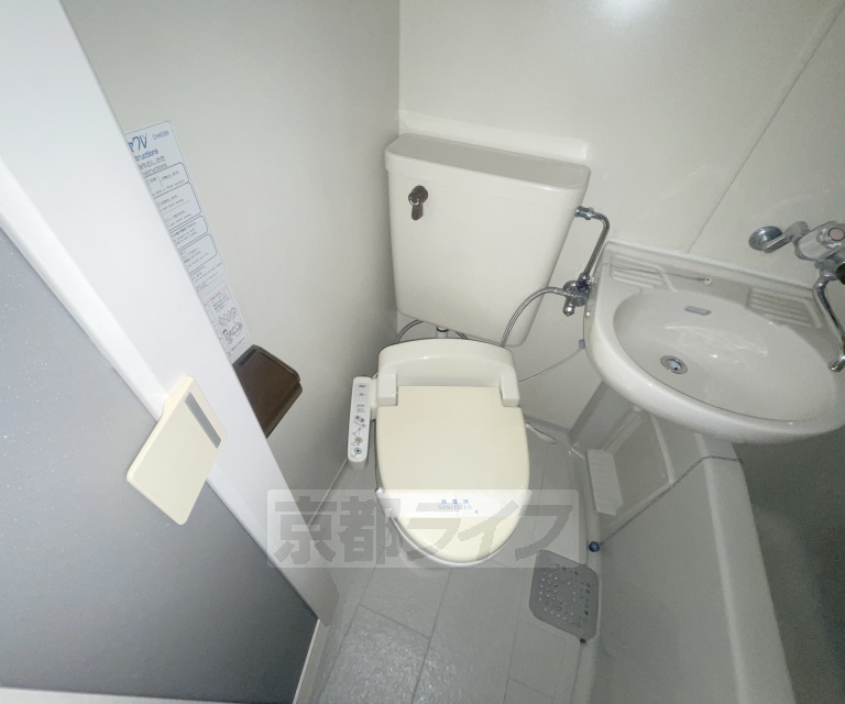 洗面設備　４０７号室写真です