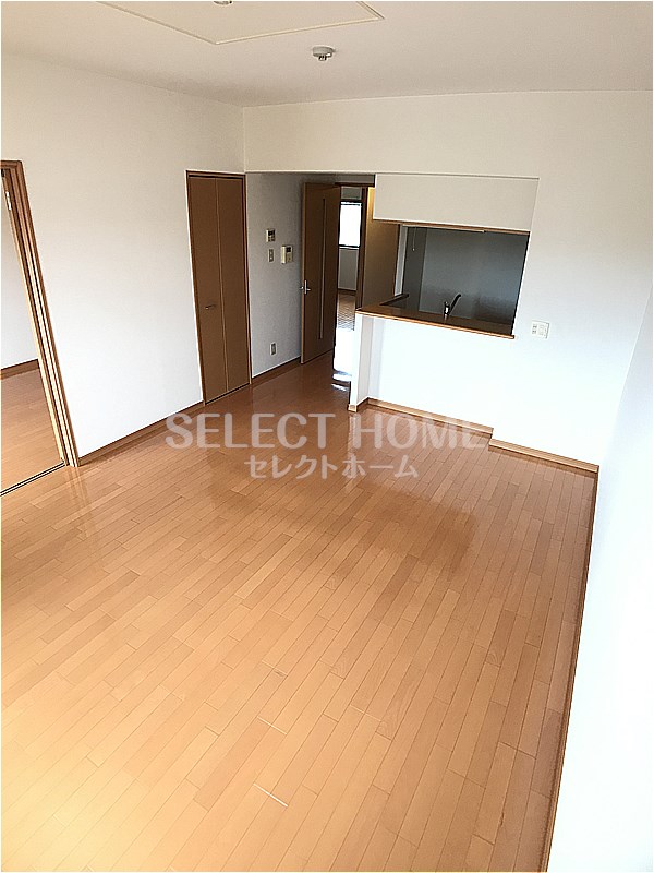 居室・リビング　ゆったり過ごせる居間です