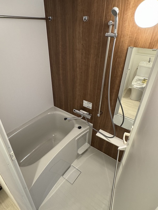 バス・シャワールーム　バス