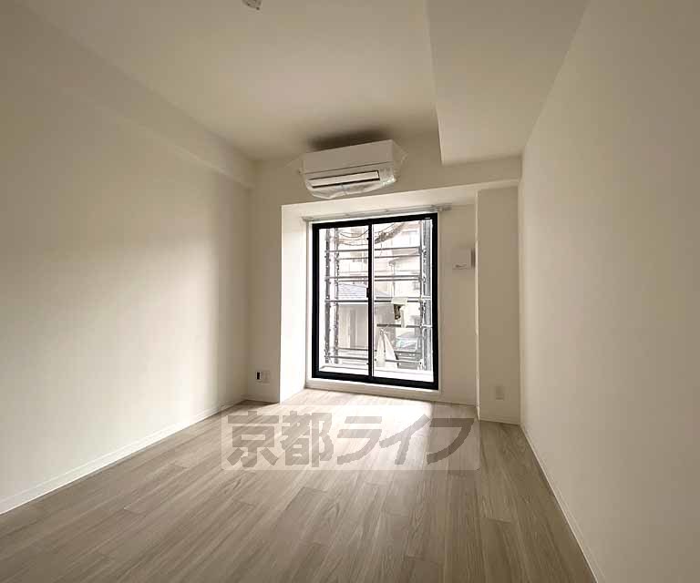 居室・リビング　２０２６年築、設備充実物件！