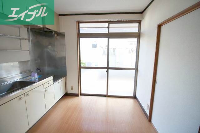 居室・リビング　ダイニングキッチン