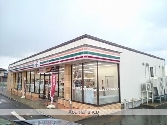 コンビニ　セブンイレブン福井粟森店（コンビニ）まで750m