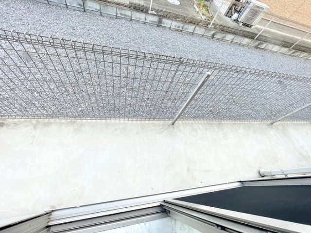 バルコニー　テラス