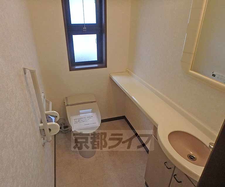 トイレ　トイレです。