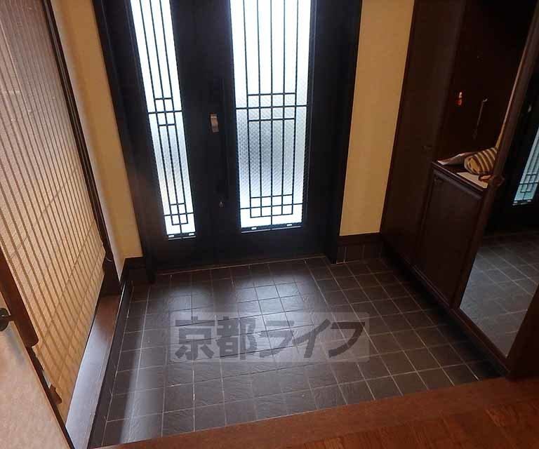 玄関　玄関です。