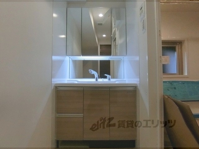 洗面設備　独立洗面台