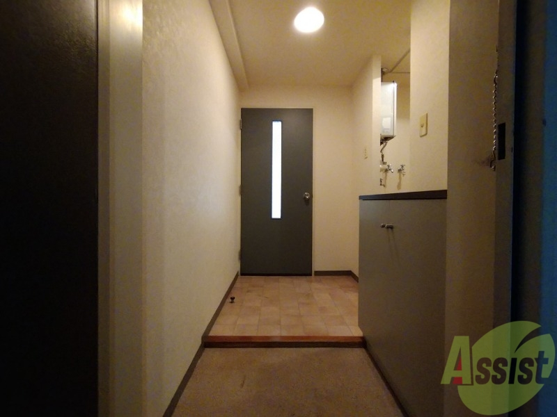 玄関　玄関の様子です。明るい印象ですね。気分もあがりそう。