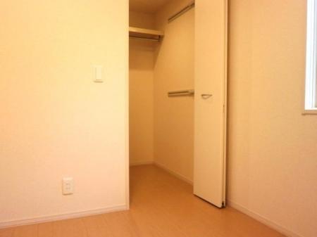 収納　ウォークインクローゼット