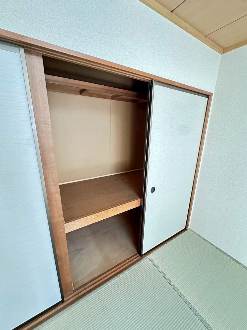 収納　※同物件の別部屋の写真です。
