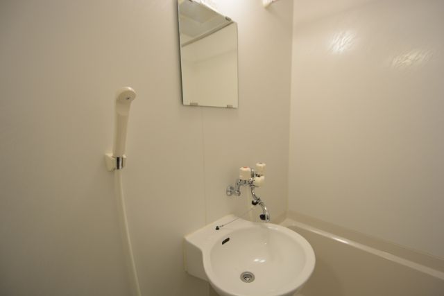 洗面設備　浴室内に洗面台付き☆