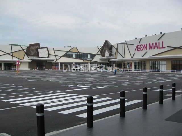 スーパー　イオンスタイル イオンモールとなみ店（スーパー）まで730m